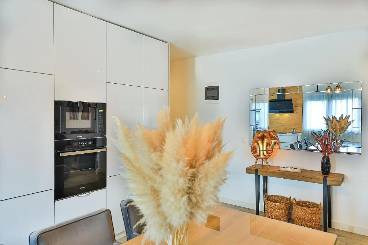 Apartment Villa Ipm Luxury With Private Pool Kastela